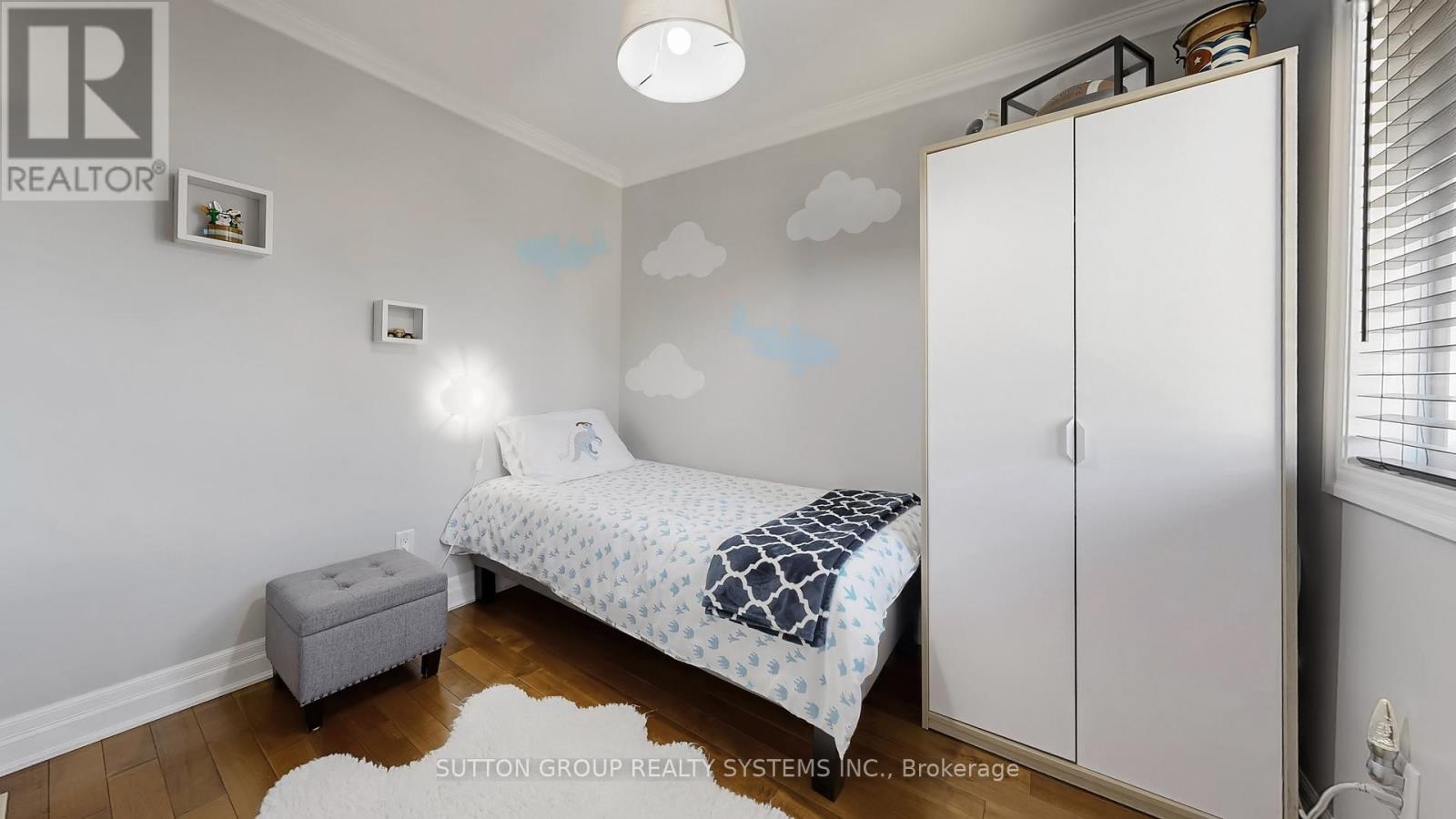 38 Donald Avenue, Toronto, Ontario  M6M 1K1 - Photo 11 - W12959118