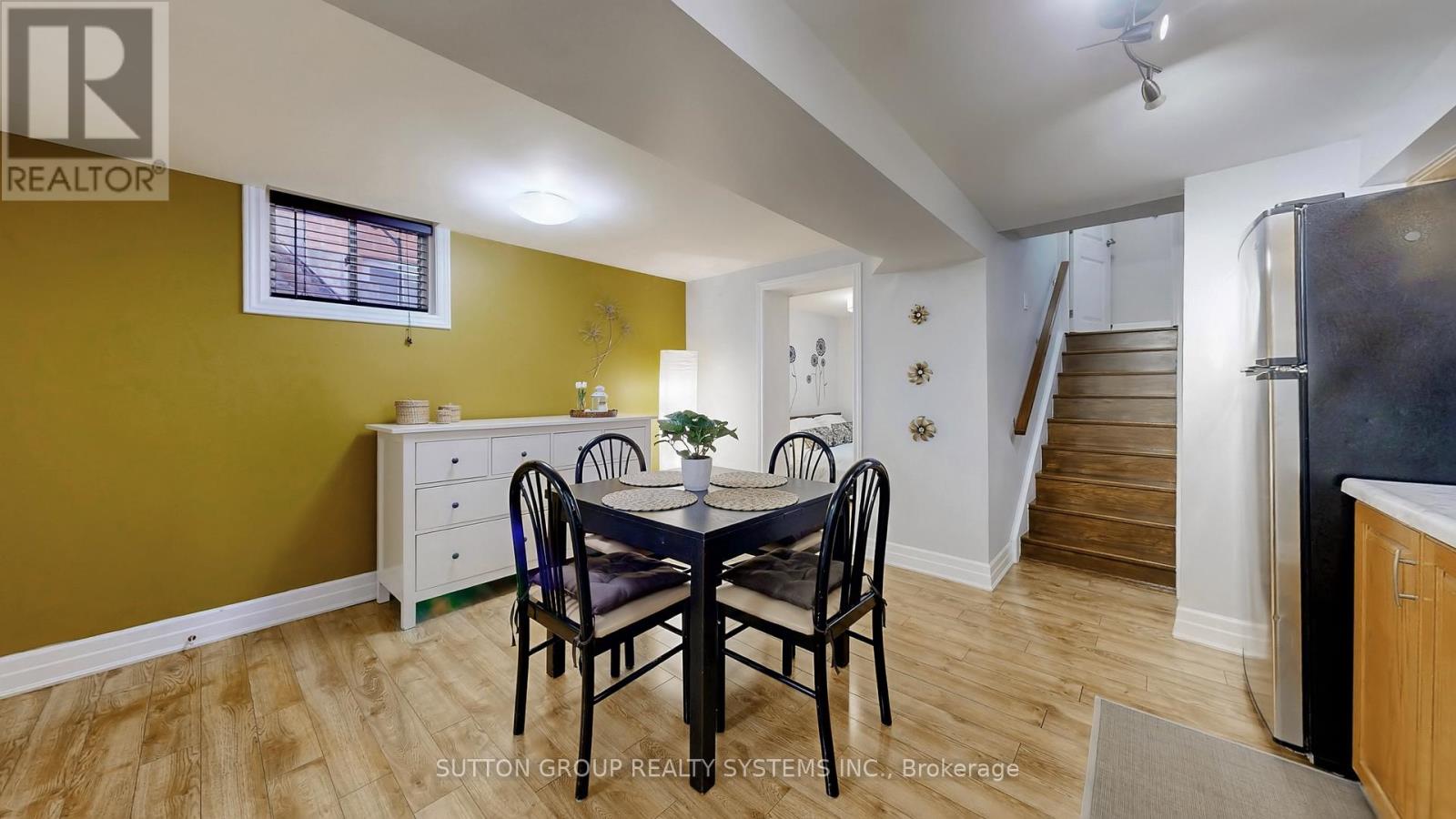 38 Donald Avenue, Toronto, Ontario  M6M 1K1 - Photo 14 - W12959118