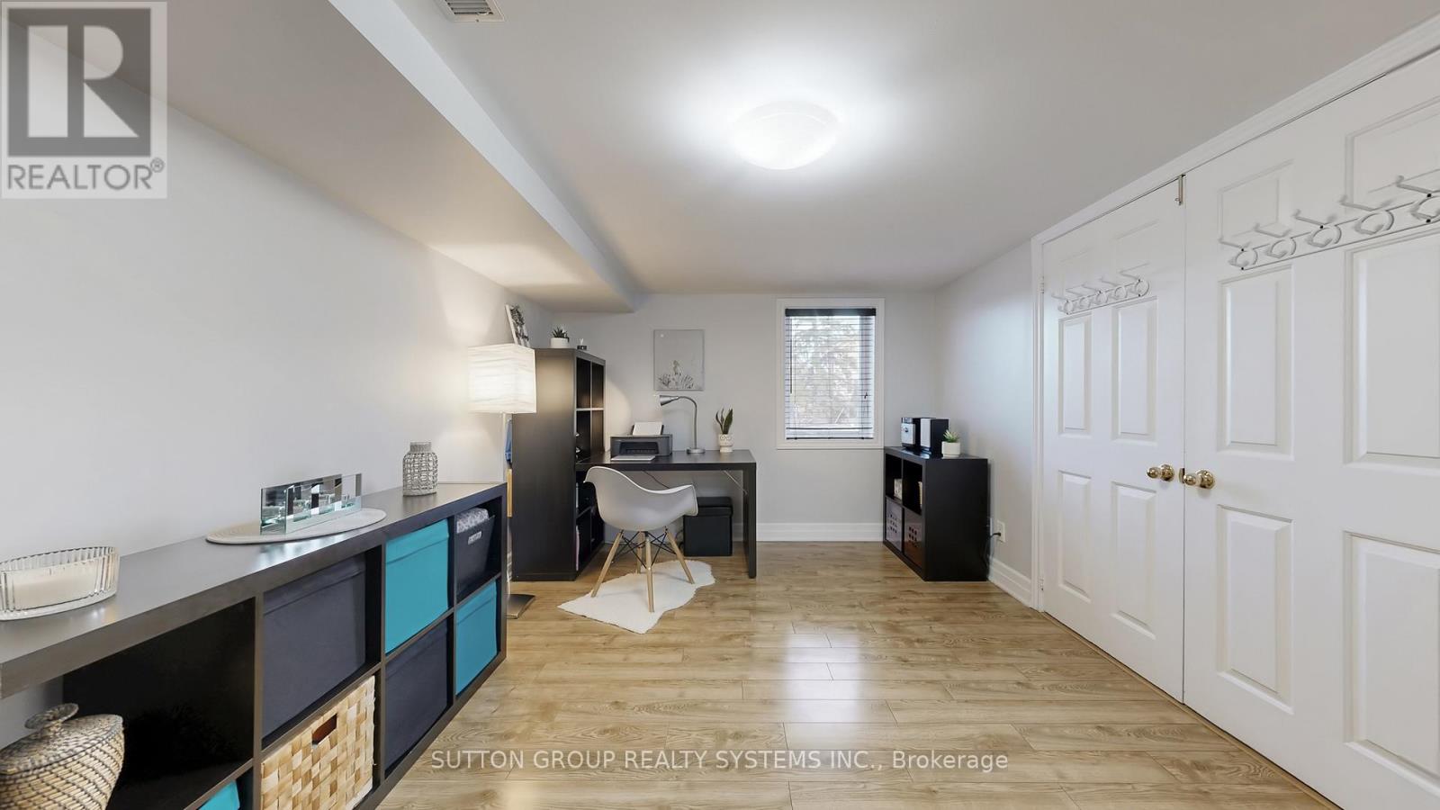 38 Donald Avenue, Toronto, Ontario  M6M 1K1 - Photo 17 - W12959118