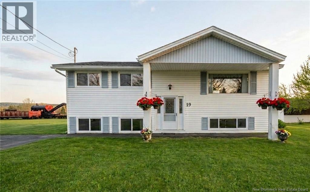 19 Legion Street, Hillsborough, New Brunswick