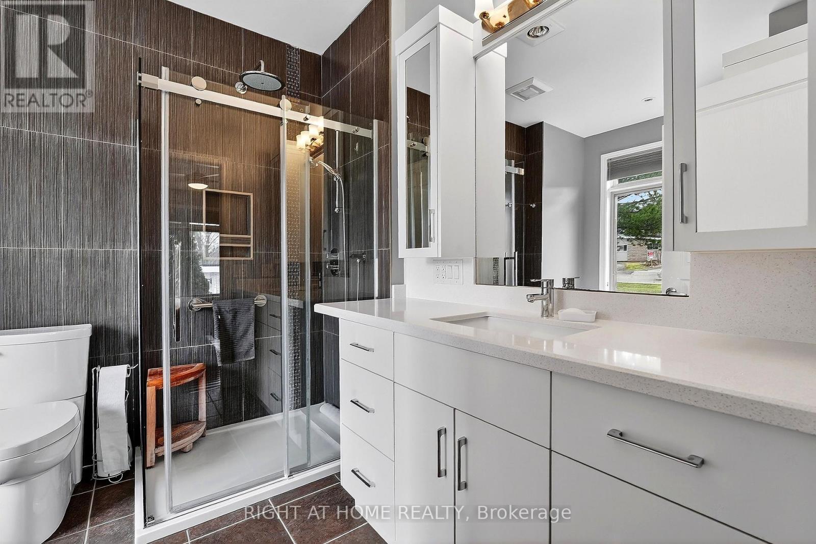 1 - 139 Glendale Avenue, St. Catharines (Glendale/glenridge), Ontario  L2T 2K2 - Photo 27 - X12959090