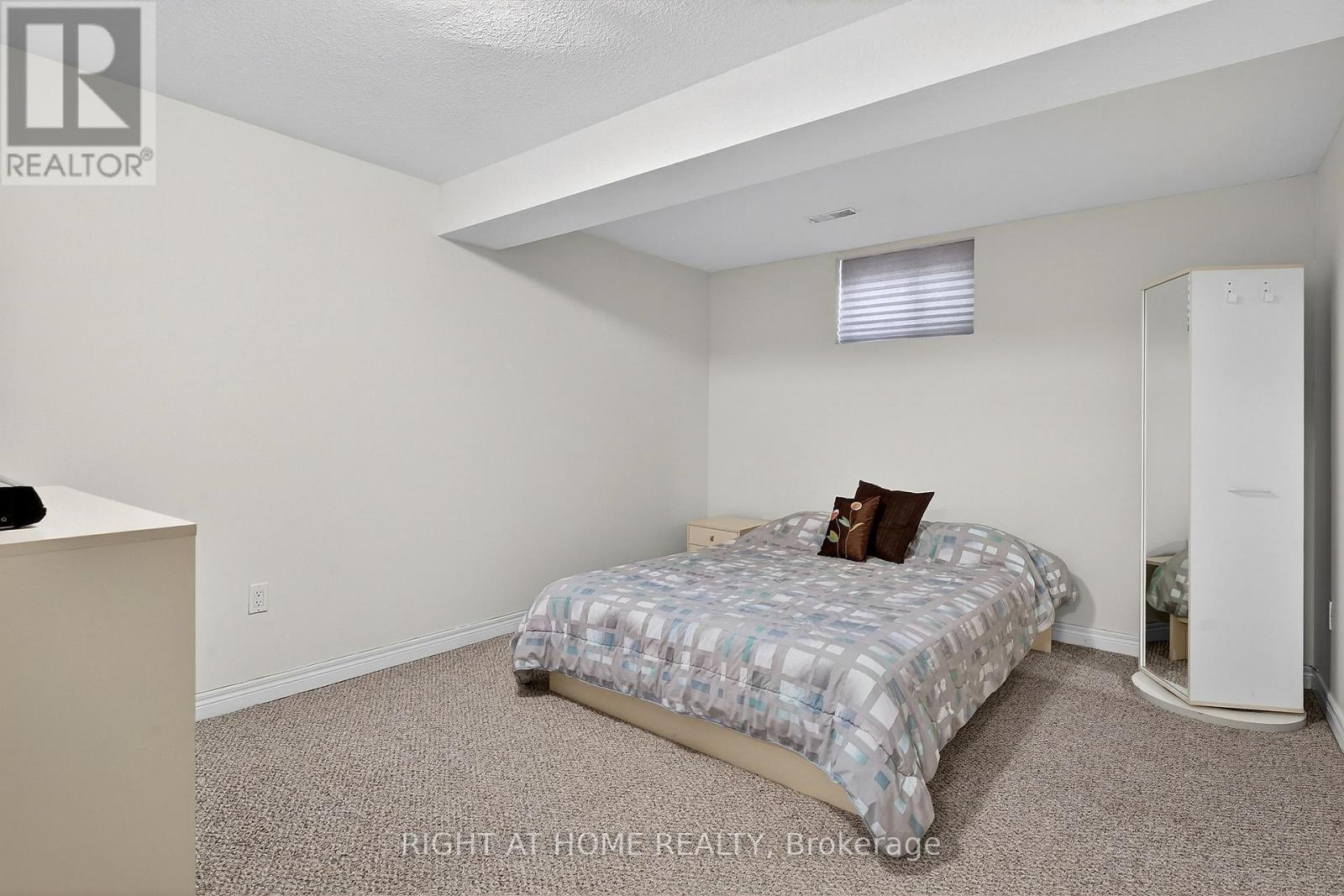 1 - 139 Glendale Avenue, St. Catharines (Glendale/glenridge), Ontario  L2T 2K2 - Photo 32 - X12959090