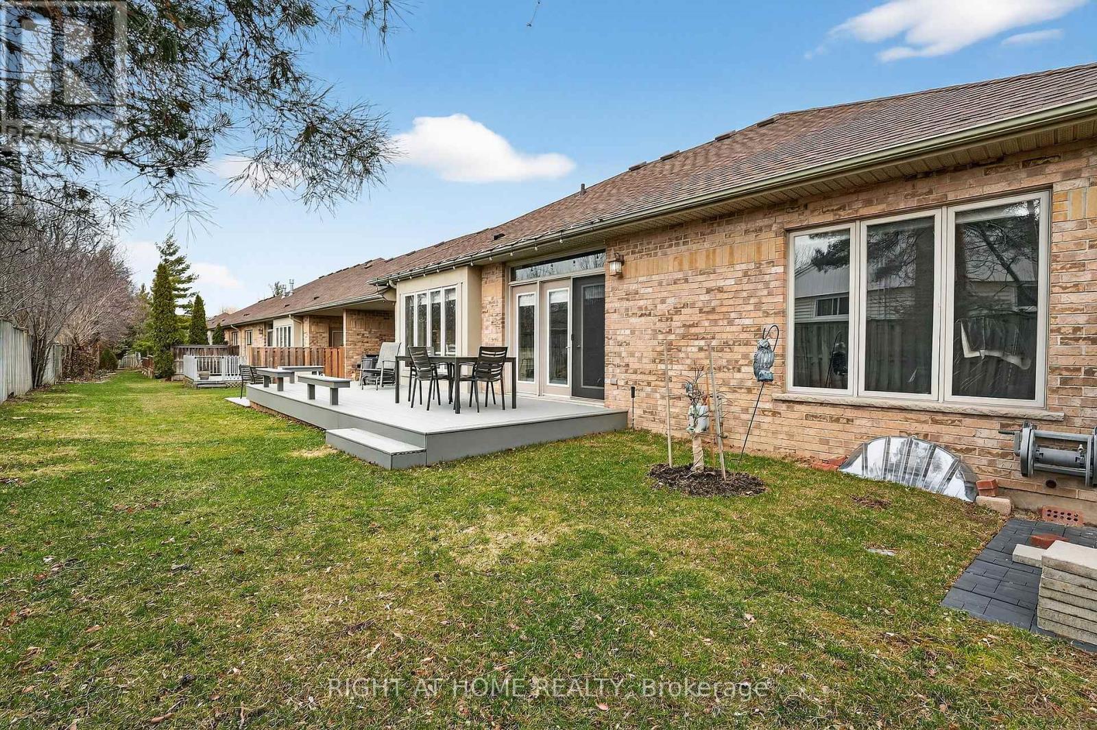 1 - 139 Glendale Avenue, St. Catharines (Glendale/glenridge), Ontario  L2T 2K2 - Photo 37 - X12959090