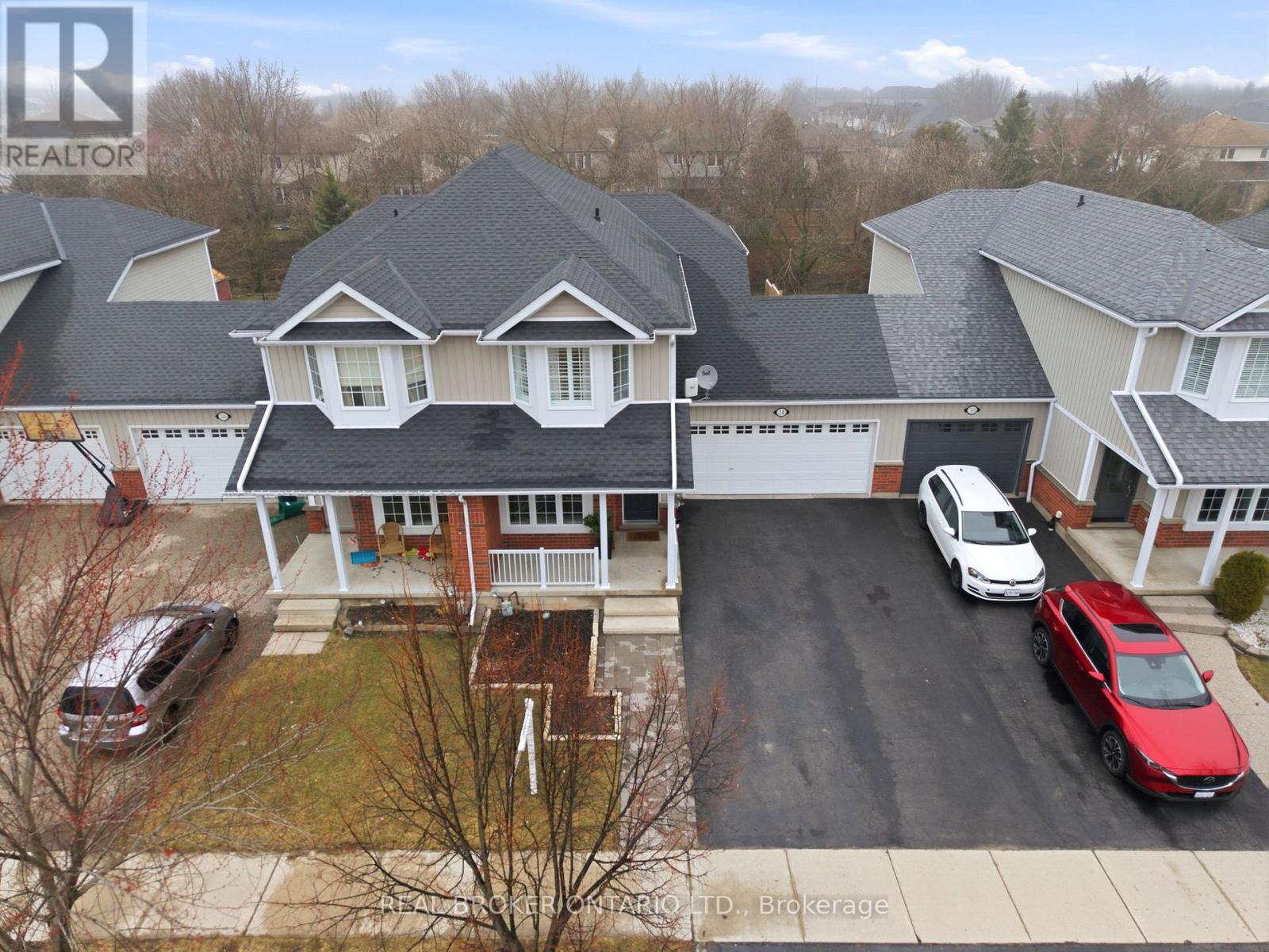 34 Porchlight Drive, Woolwich, Ontario  N3B 3M7 - Photo 2 - X12959096