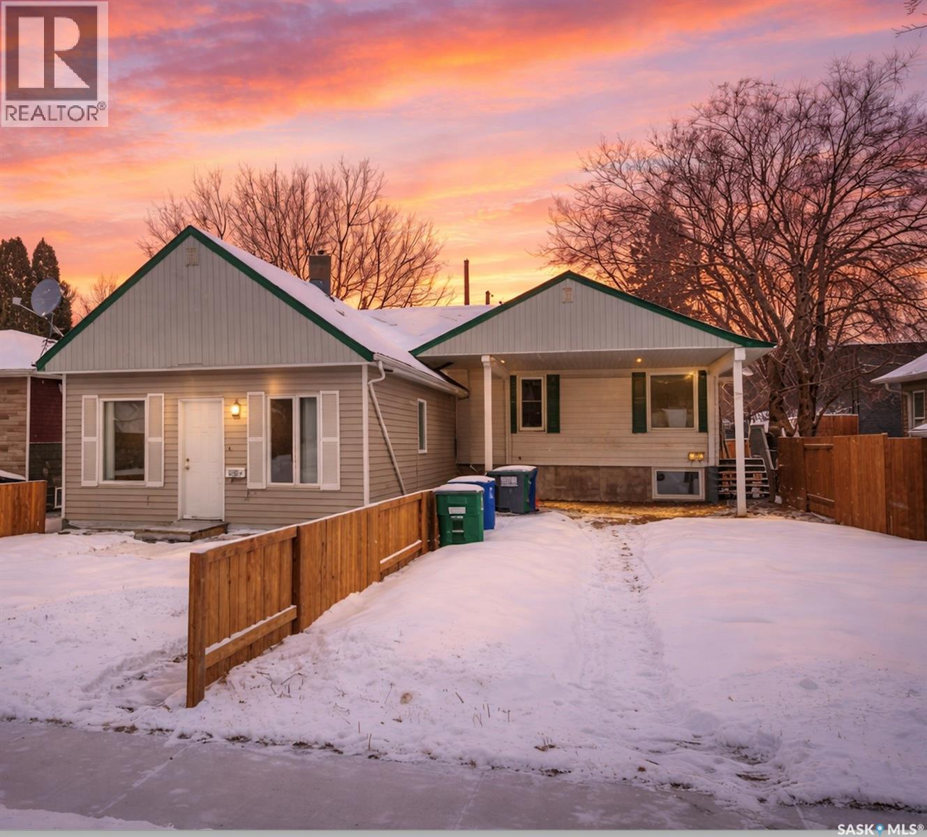 808 & 810 31st STREET W, Saskatoon, Saskatchewan