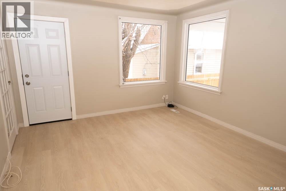 808 & 810 31st Street W, Saskatoon, Saskatchewan  S7L 0R8 - Photo 23 - SK031927