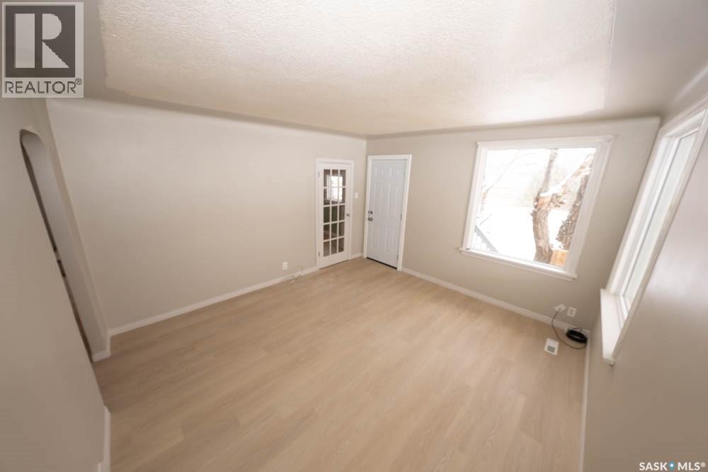 808 & 810 31st Street W, Saskatoon, Saskatchewan  S7L 0R8 - Photo 24 - SK031927