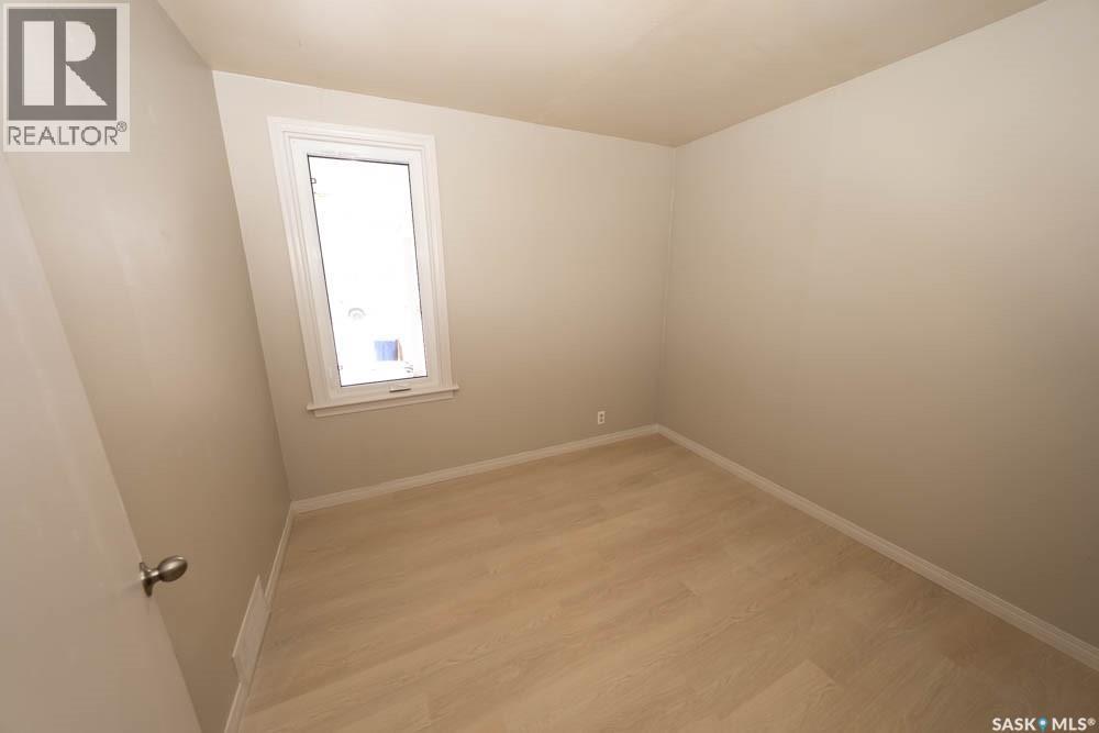 808 & 810 31st Street W, Saskatoon, Saskatchewan  S7L 0R8 - Photo 28 - SK031927