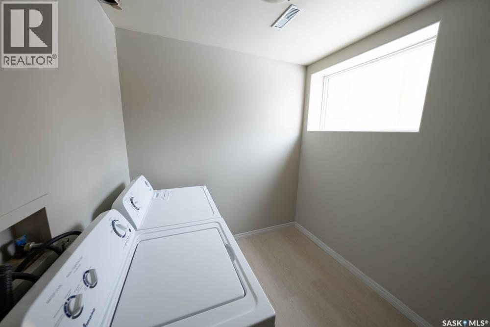 808 & 810 31st Street W, Saskatoon, Saskatchewan  S7L 0R8 - Photo 33 - SK031927