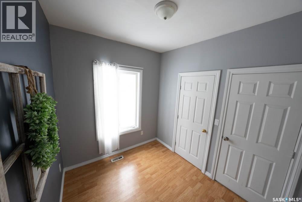 808 & 810 31st Street W, Saskatoon, Saskatchewan  S7L 0R8 - Photo 7 - SK031927