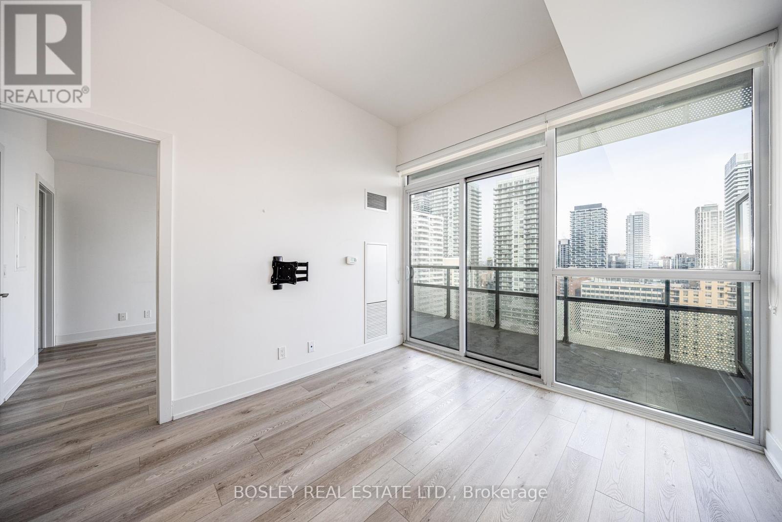 1705 - 11 Lillian Street, Toronto, Ontario  M4S 0C3 - Photo 5 - C12764230