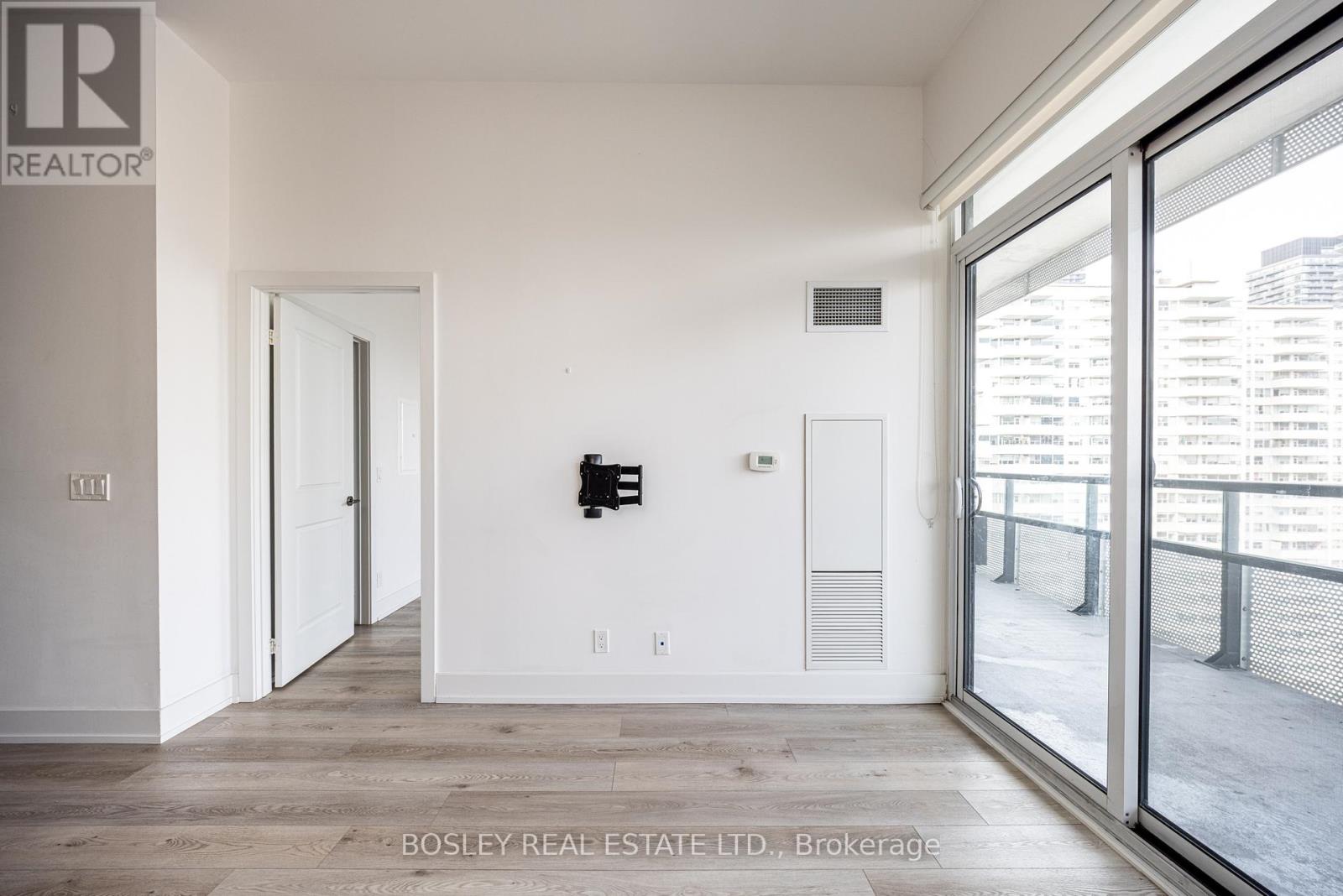 1705 - 11 Lillian Street, Toronto, Ontario  M4S 0C3 - Photo 7 - C12764230