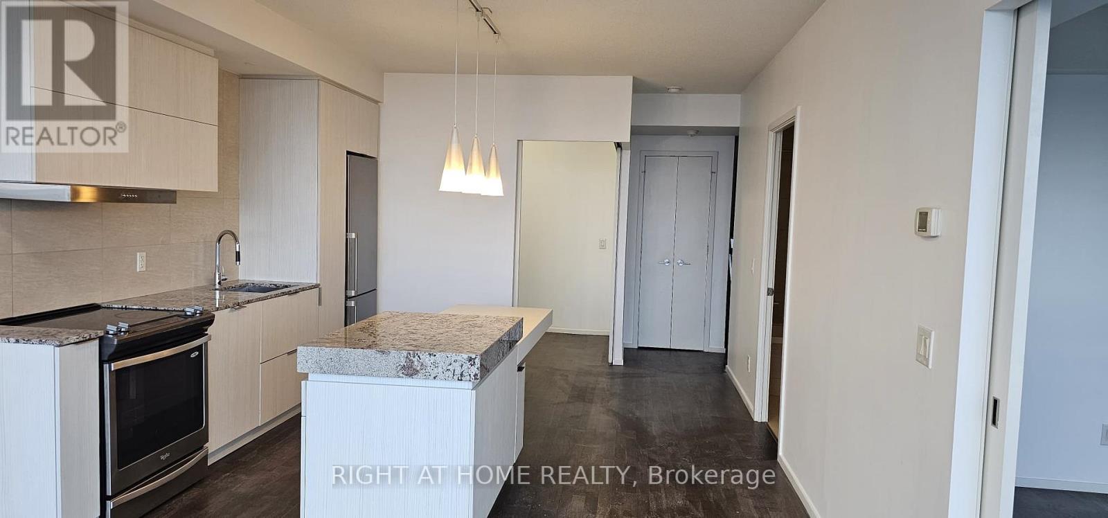 4503 - 101 Charles Street E, Toronto, Ontario  M4Y 0A9 - Photo 4 - C12804162