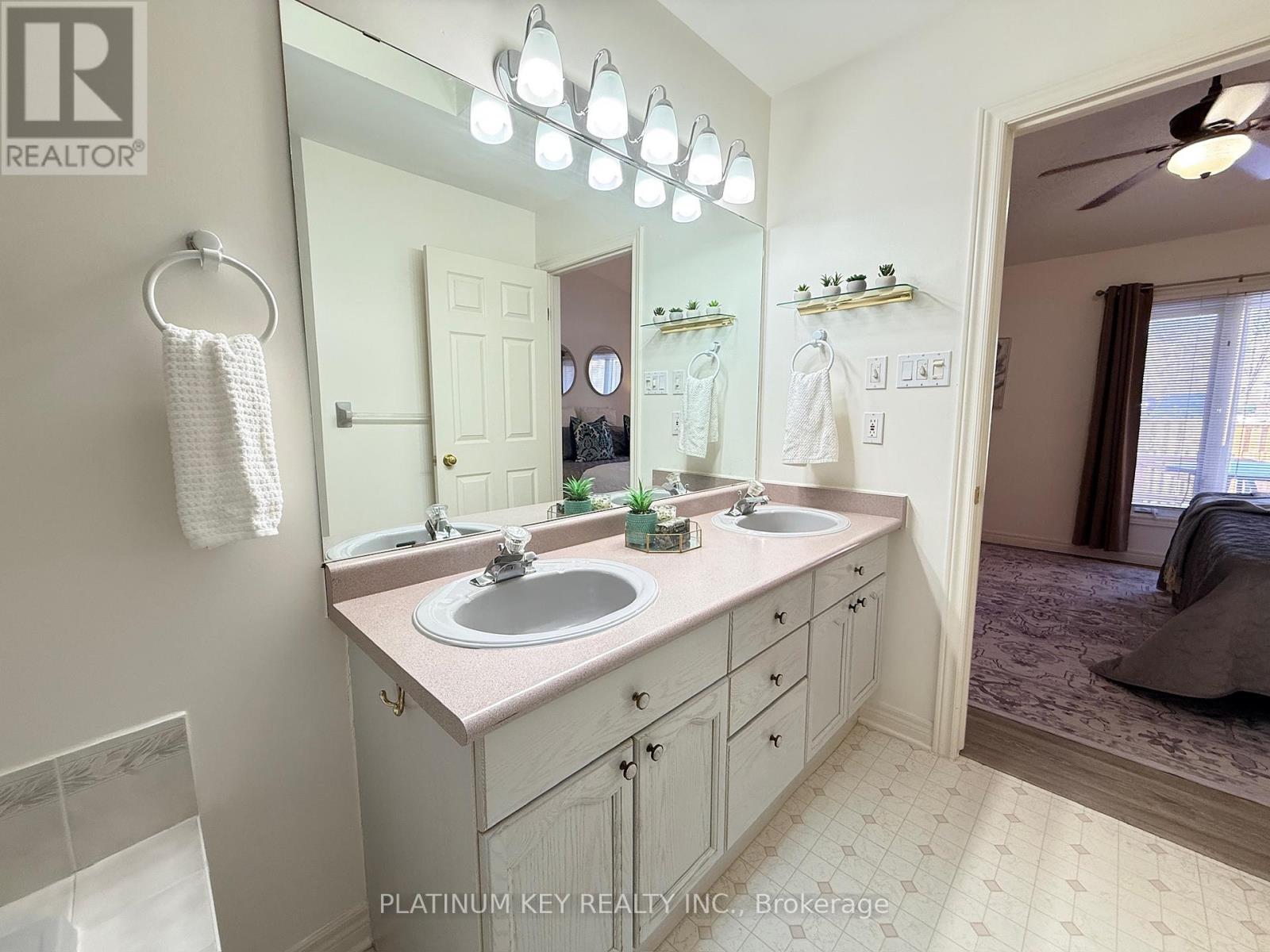 7 - 1331 Commissioners Road W, London South, Ontario  N6K 1E2 - Photo 25 - X12747658