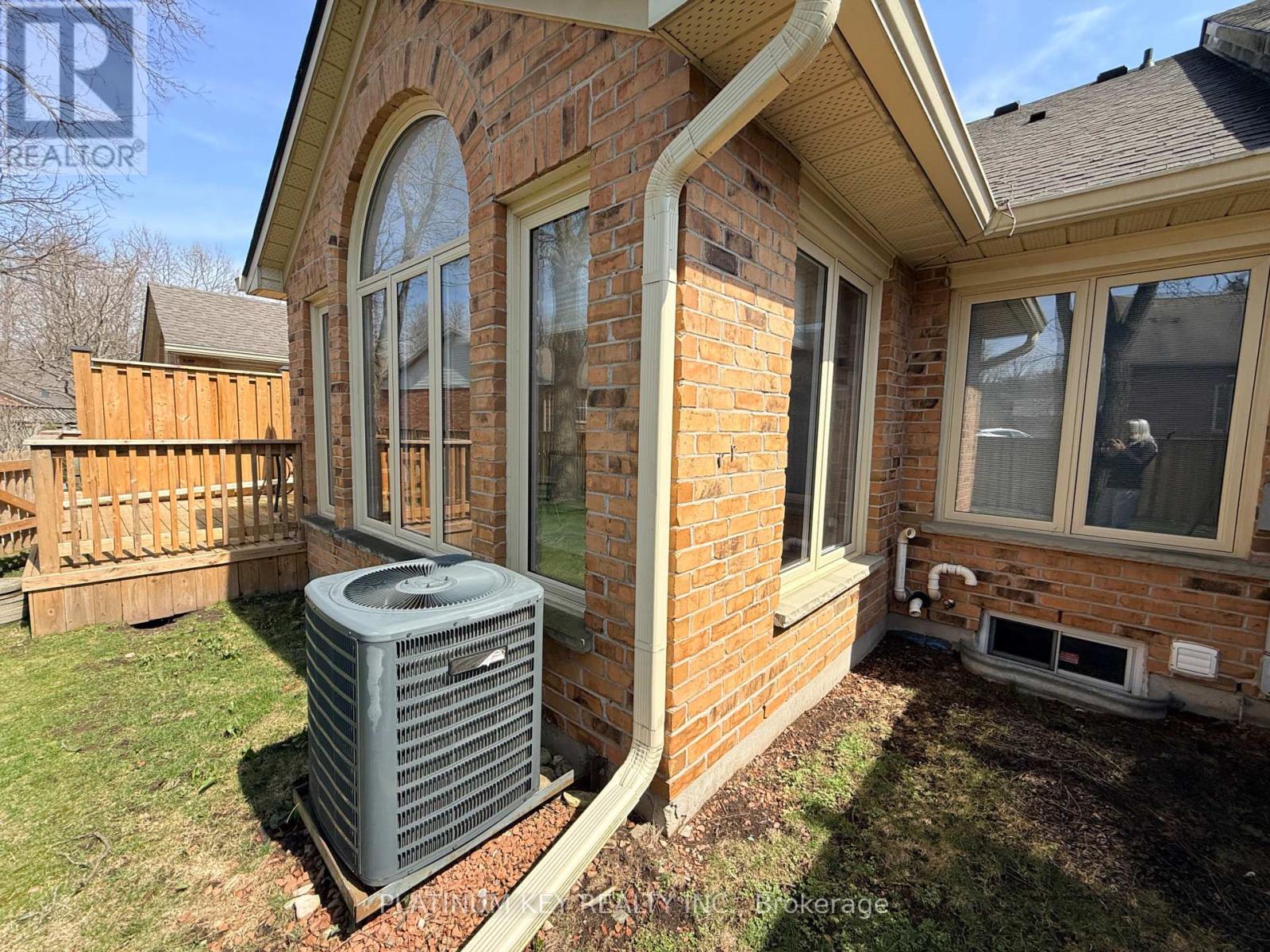 7 - 1331 Commissioners Road W, London South, Ontario  N6K 1E2 - Photo 31 - X12747658