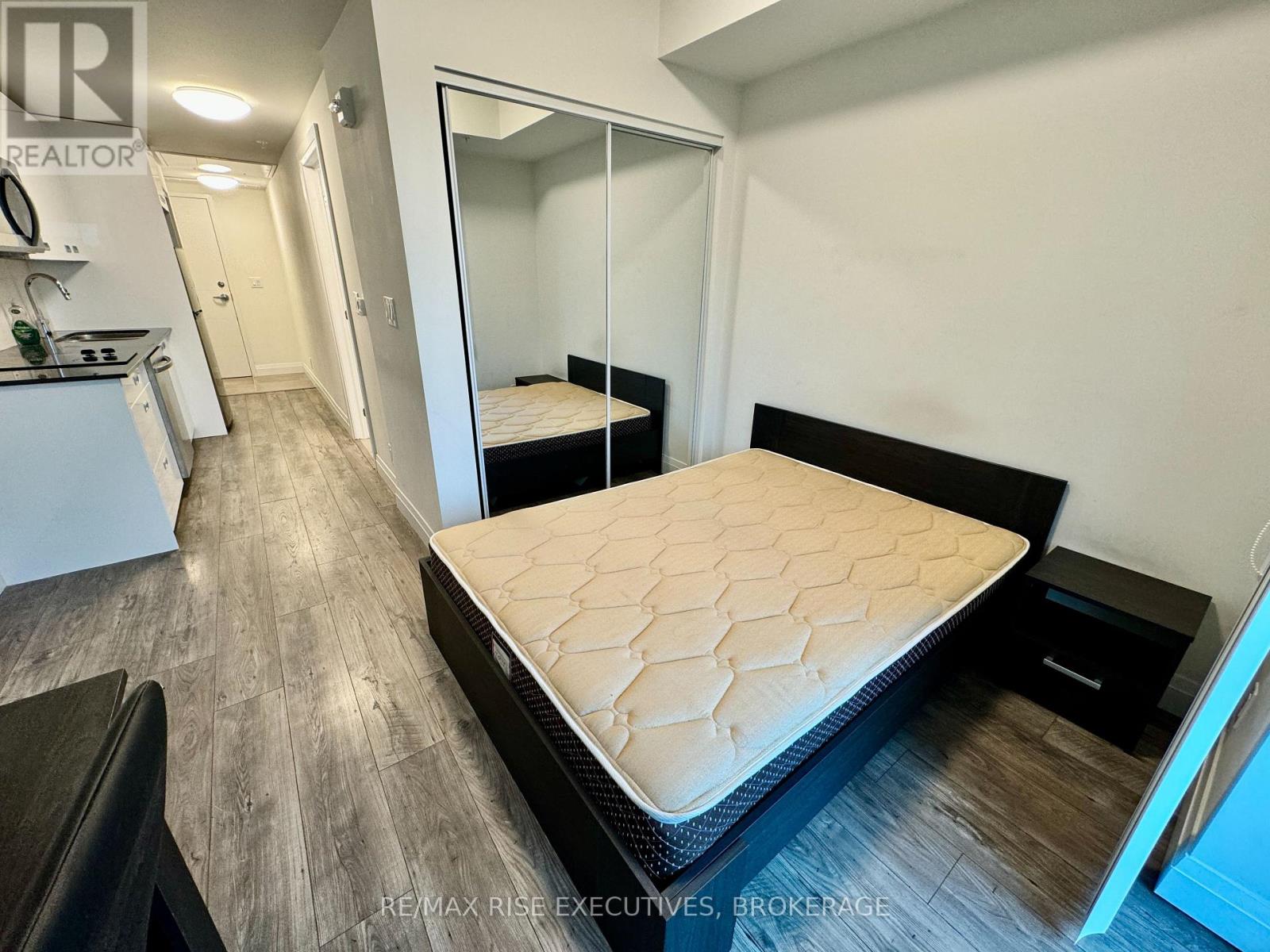 711 - 652 Princess Street, Kingston, Ontario  K7L 1E5 - Photo 10 - X12959136