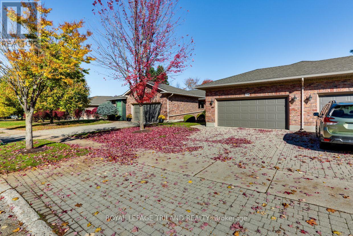 34 - 30 Doon Drive, London North, Ontario  N5X 3P1 - Photo 2 - X12959148