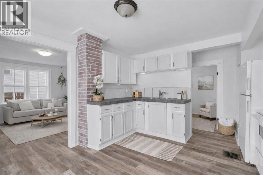 5129 48 Avenue, Ponoka, Alberta  T4J 1J2 - Photo 6 - A2289769