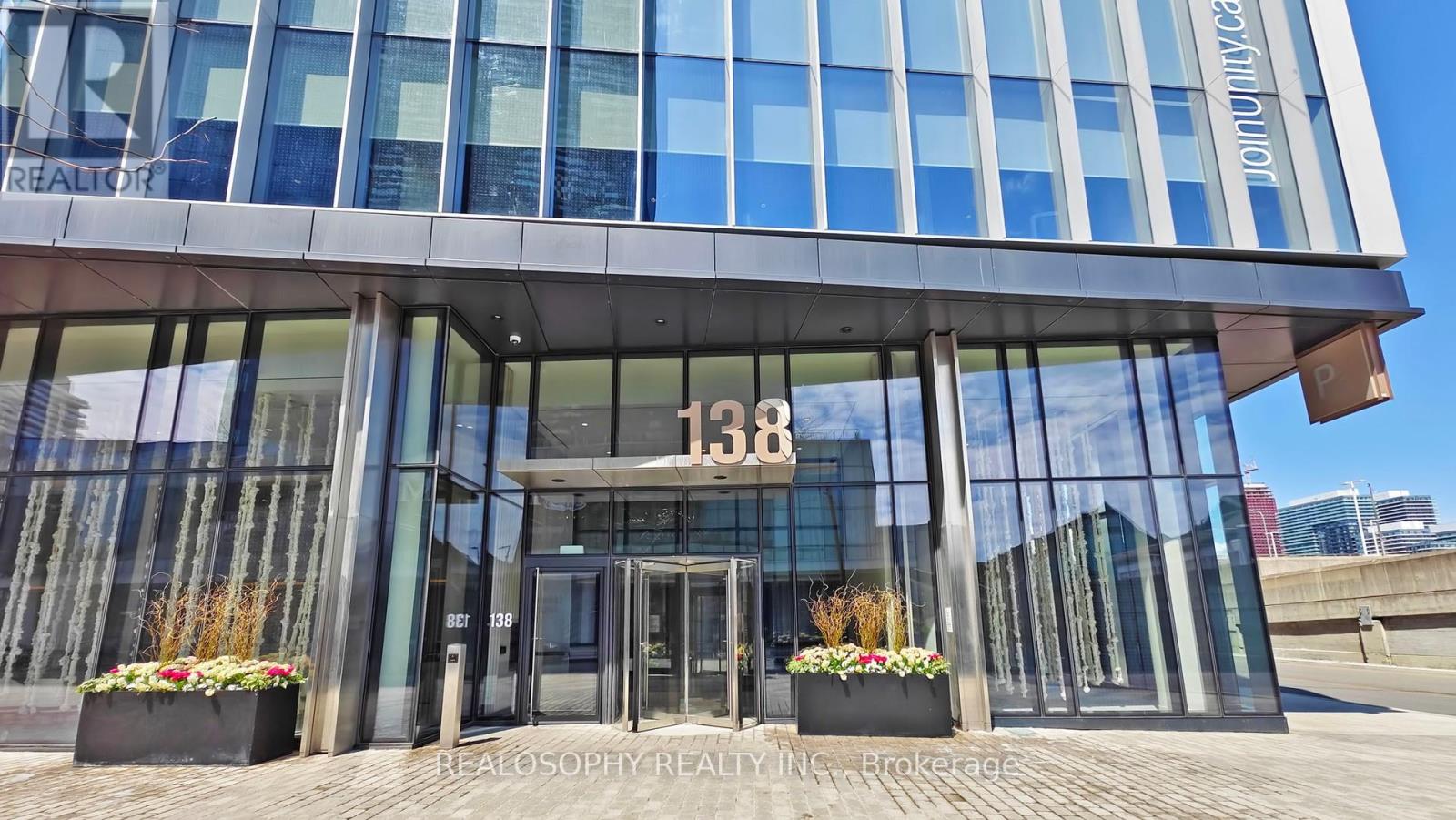 4303 - 138 Downes Street, Toronto, Ontario  M5E 0E4 - Photo 2 - C12959130