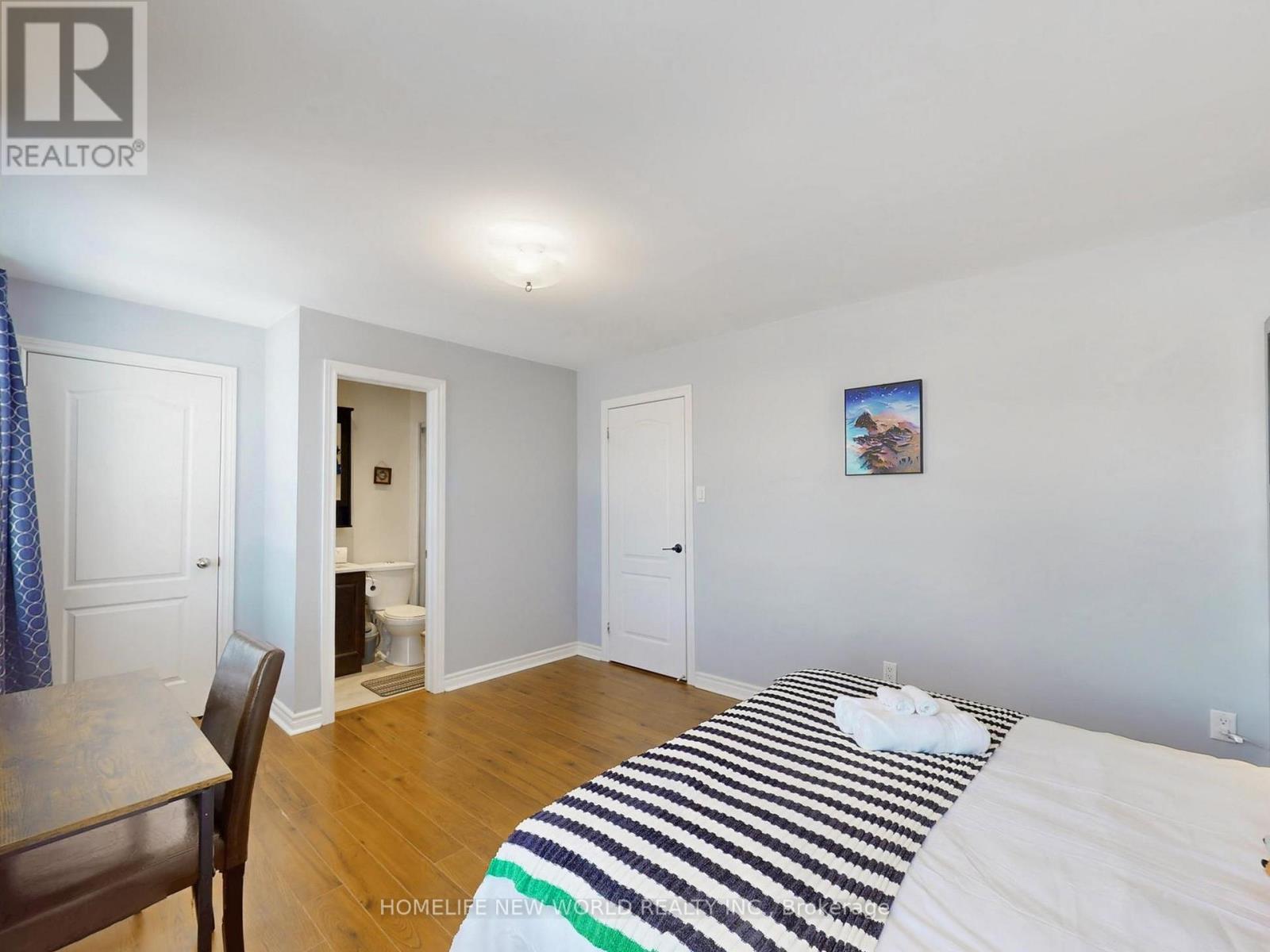257 Cherokee Boulevard, Toronto, Ontario  M2H 2J9 - Photo 20 - C12959134