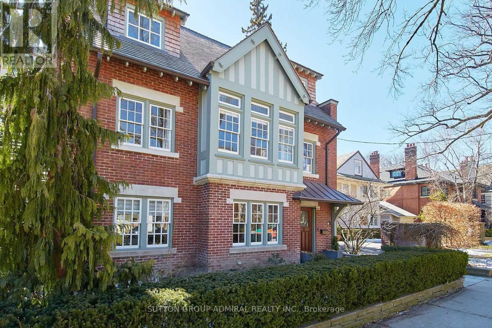 63 HIGHLAND AVENUE, Toronto, Ontario