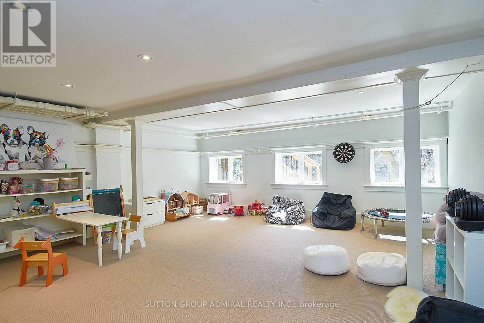 63 Highland Avenue, Toronto, Ontario  M4W 2A2 - Photo 19 - C12959164