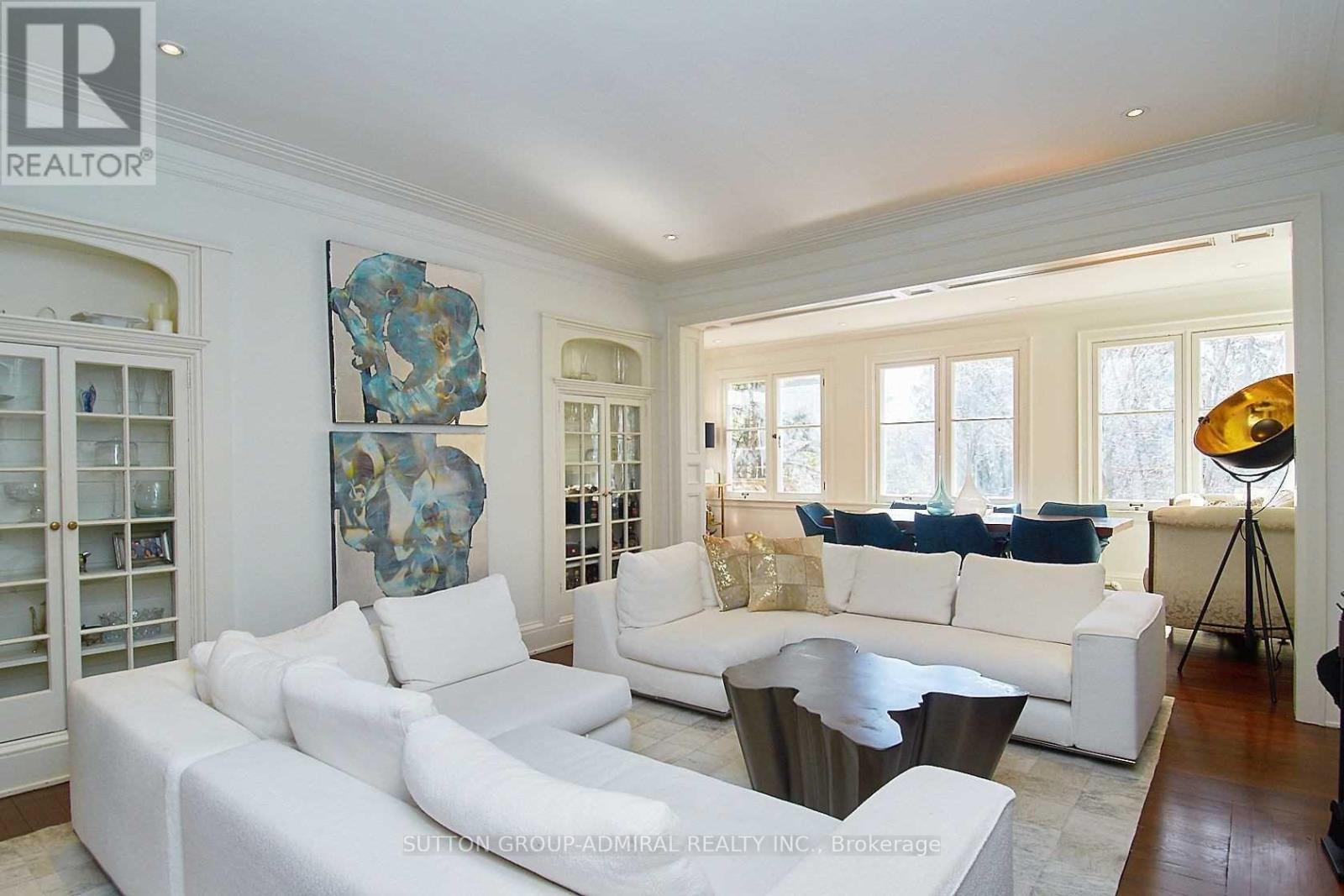 63 Highland Avenue, Toronto, Ontario  M4W 2A2 - Photo 3 - C12959164