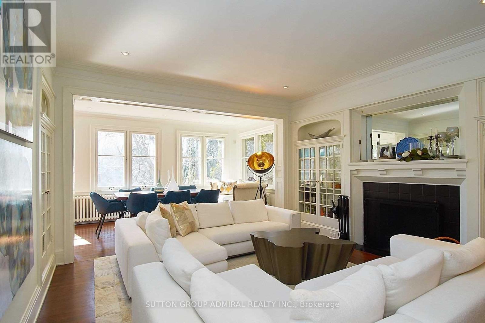 63 Highland Avenue, Toronto, Ontario  M4W 2A2 - Photo 4 - C12959164