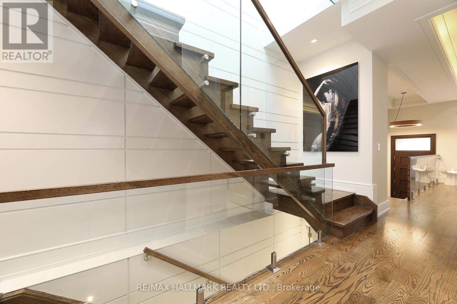 159 Roe Avenue, Toronto (Bedford Park-Nortown), Ontario  M5M 2J1 - Photo 14 - C12959170