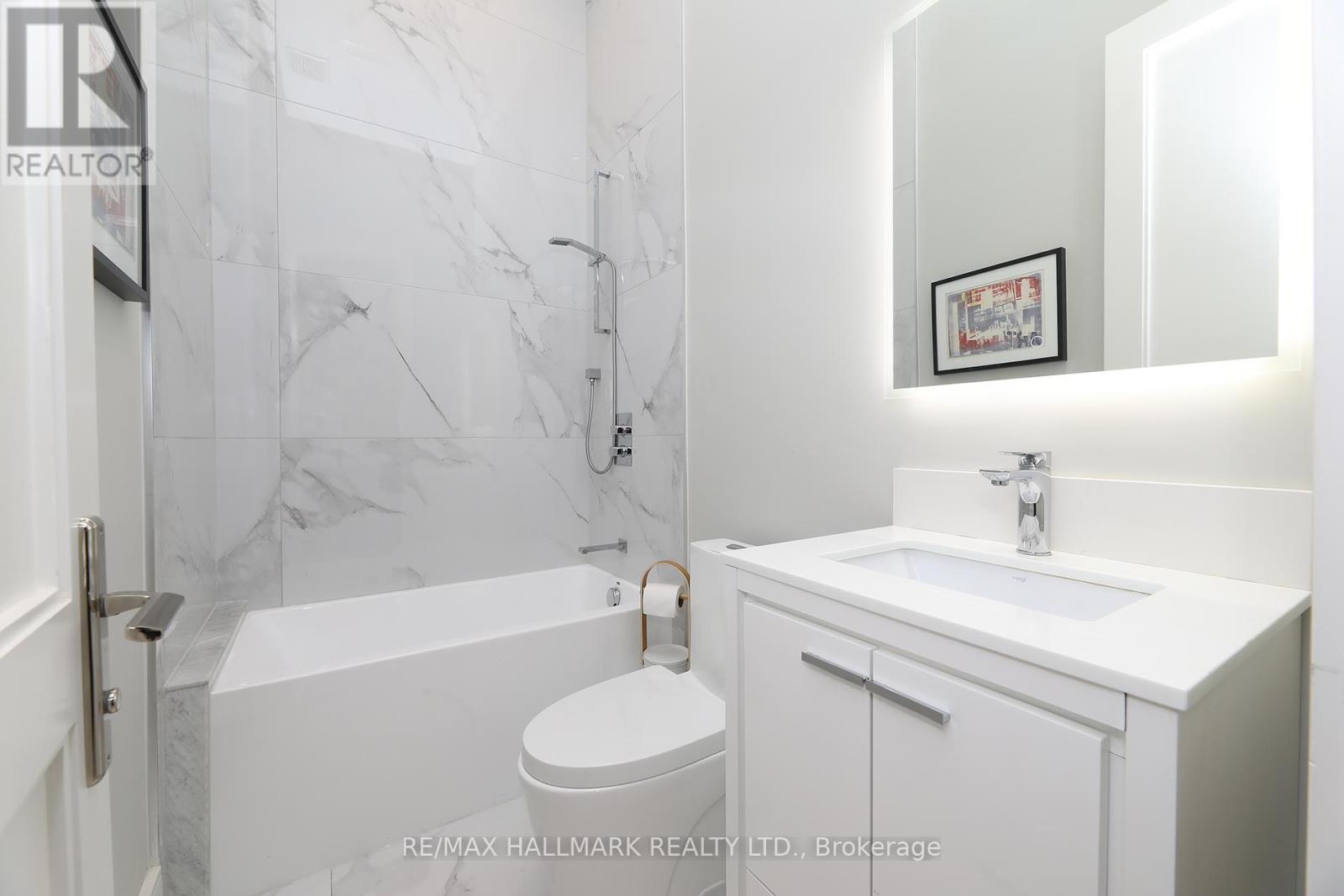 159 Roe Avenue, Toronto (Bedford Park-Nortown), Ontario  M5M 2J1 - Photo 33 - C12959170