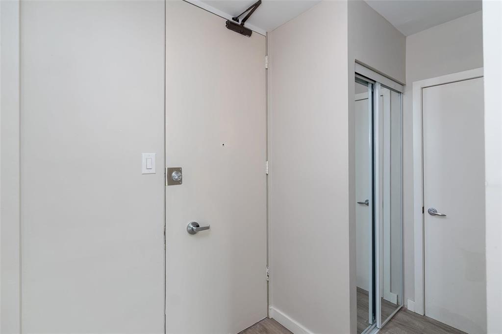 611 71 Roslyn Road, Winnipeg, Manitoba  R3L 0G2 - Photo 3 - 202606324