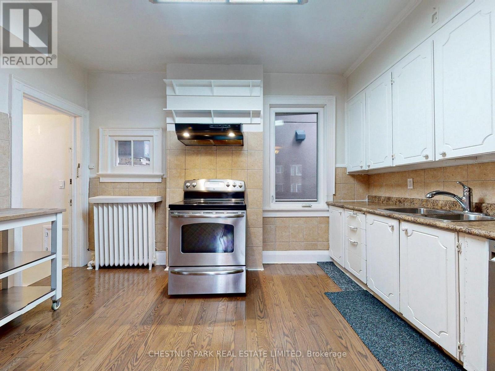 114 Colin Avenue, Toronto, Ontario  M5P 2C3 - Photo 18 - C12688444