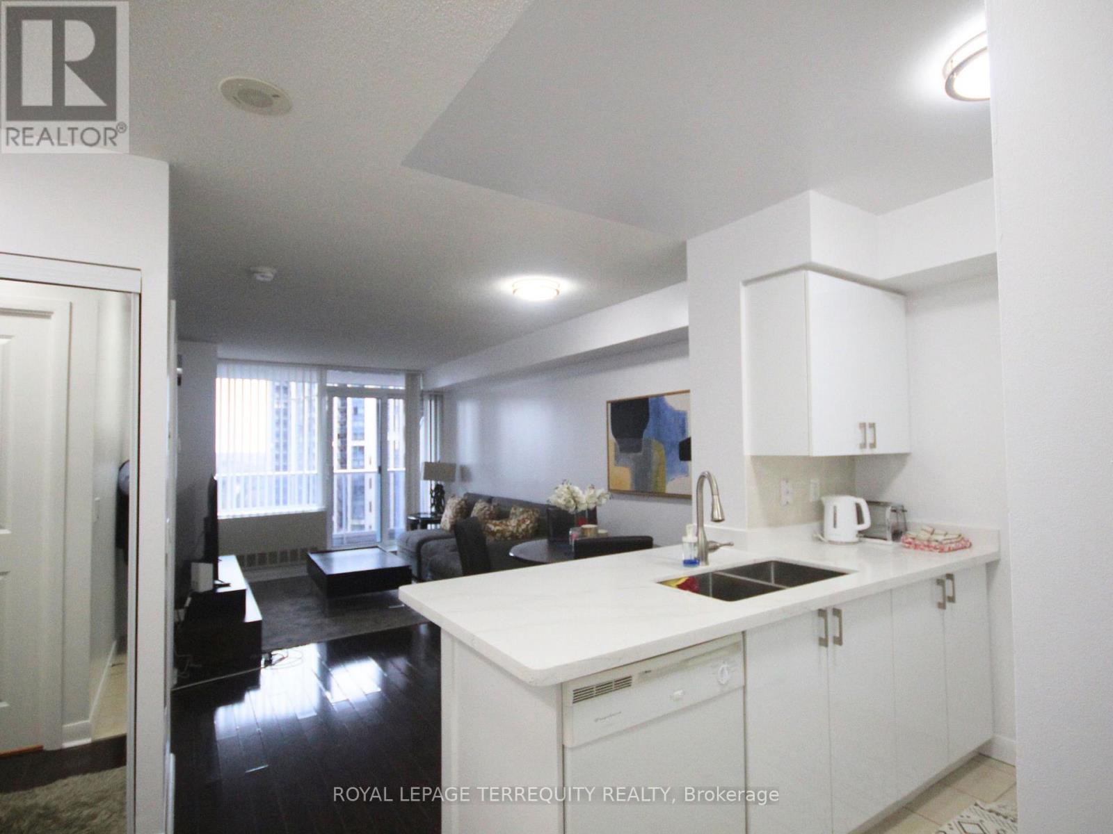 1703 - 4968 Yonge Street, Toronto, Ontario  M2N 7G9 - Photo 13 - C12958494