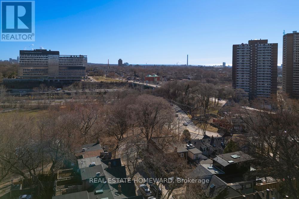 136 Spruce Street, Toronto, Ontario  M5A 2J5 - Photo 32 - C12927568