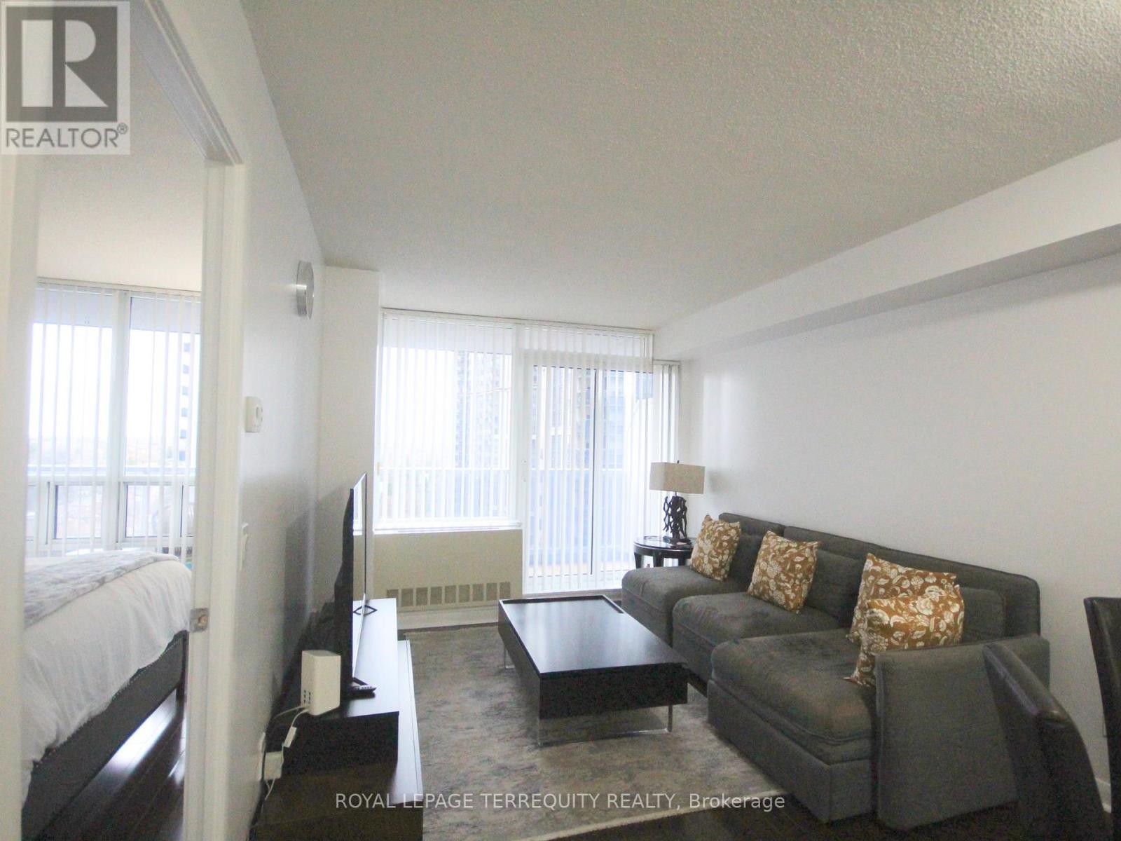 1703 - 4968 Yonge Street, Toronto, Ontario  M2N 7G9 - Photo 4 - C12958494