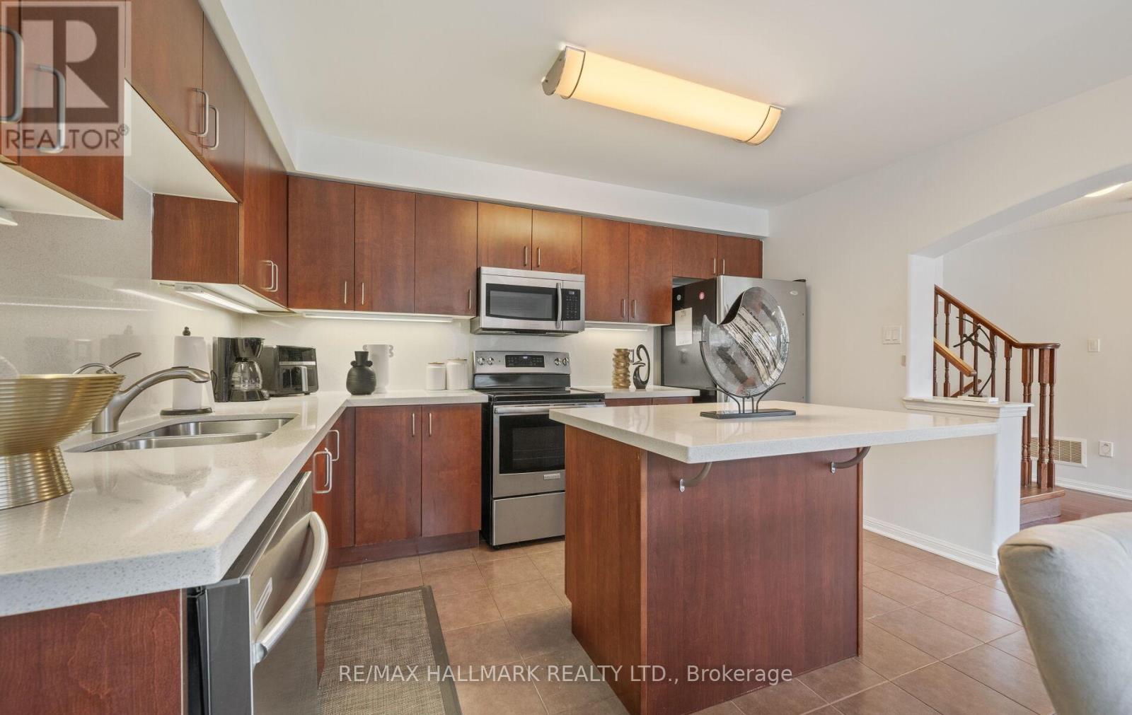 301 Carlissa Run, Newmarket, Ontario  L3X 3G9 - Photo 14 - N12959132