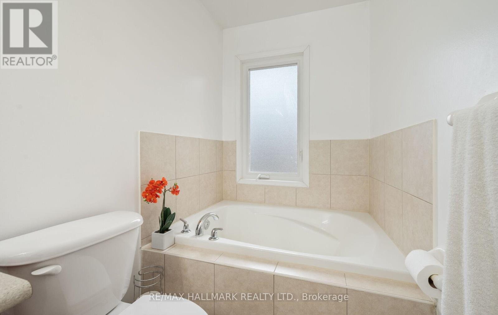 301 Carlissa Run, Newmarket, Ontario  L3X 3G9 - Photo 33 - N12959132