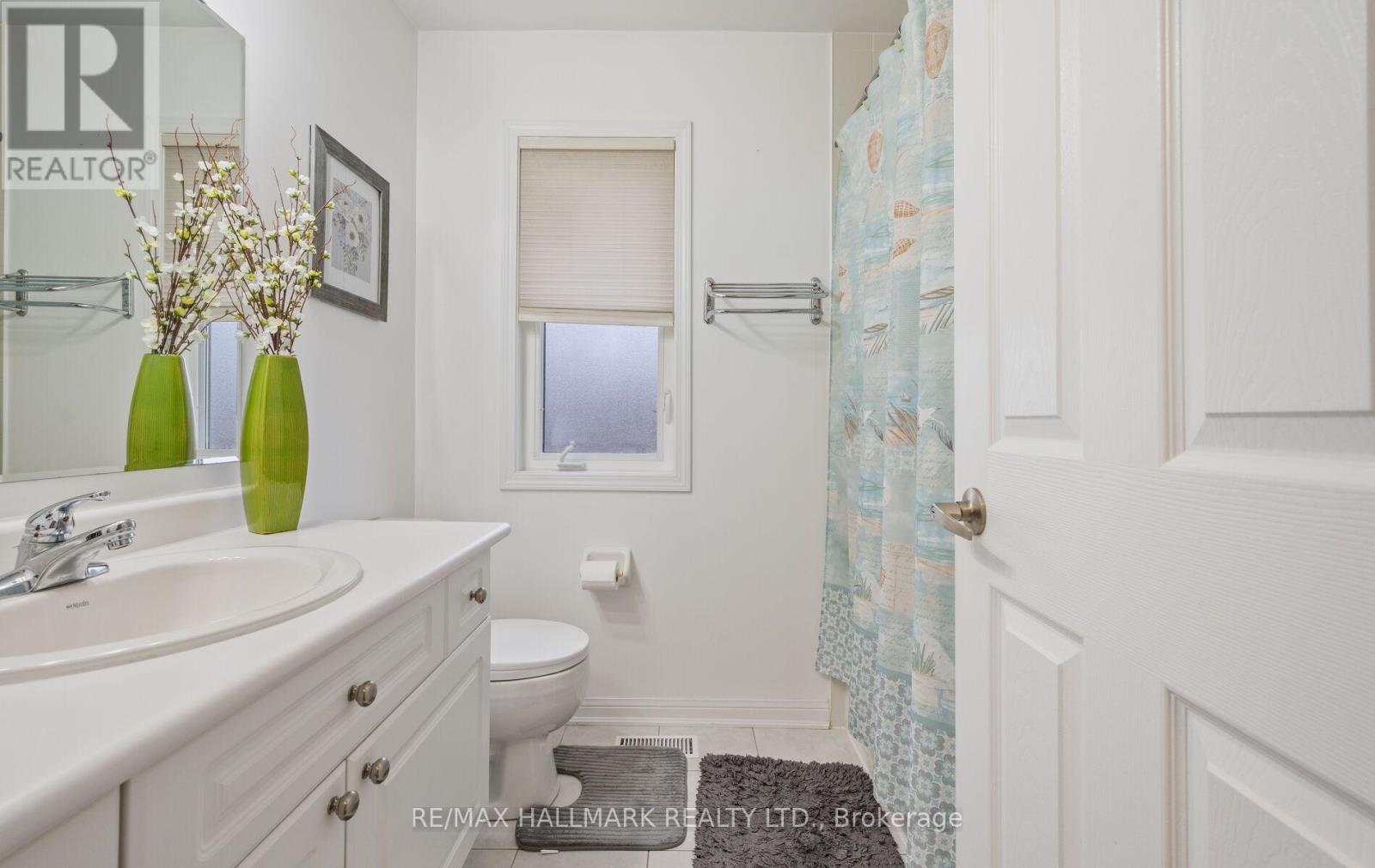 301 Carlissa Run, Newmarket, Ontario  L3X 3G9 - Photo 39 - N12959132