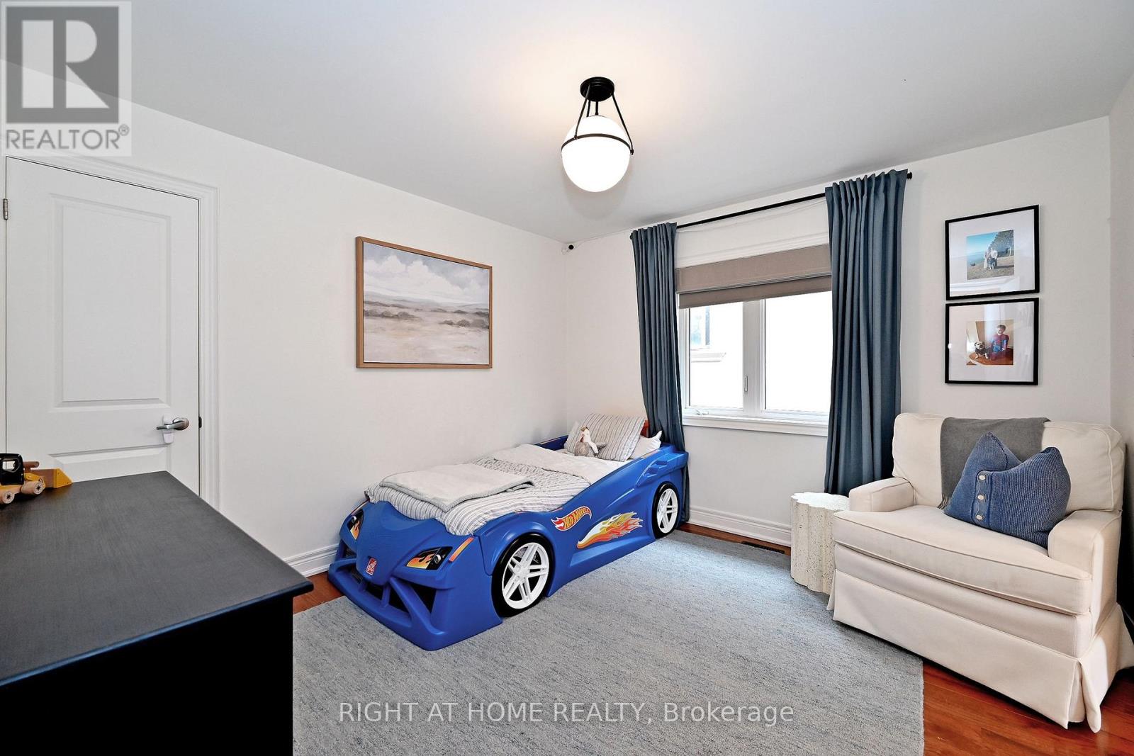 95 Vines Place, Aurora, Ontario  L4G 0R7 - Photo 25 - N12959142