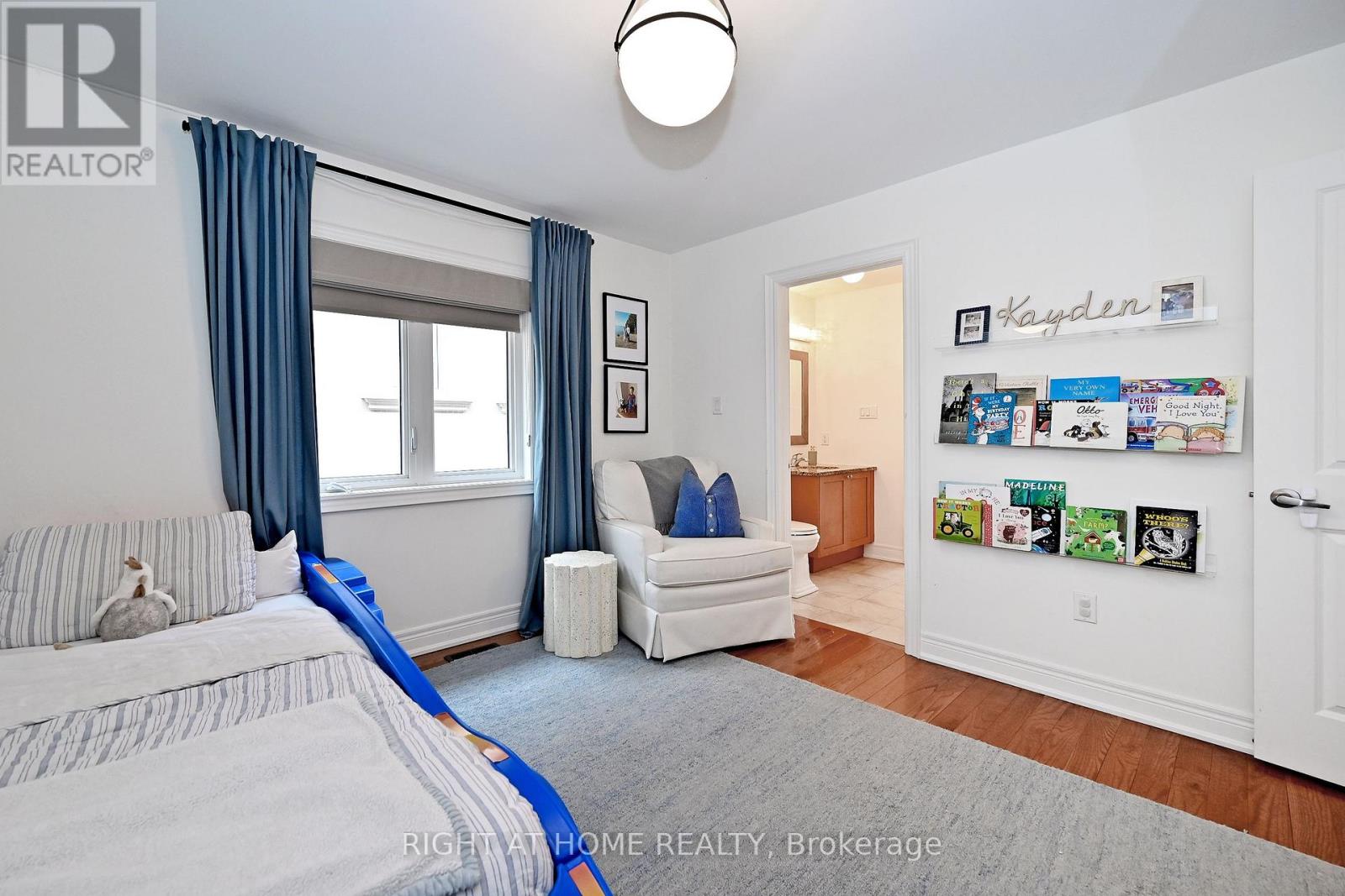 95 Vines Place, Aurora, Ontario  L4G 0R7 - Photo 26 - N12959142