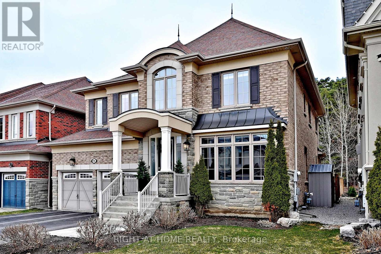 95 Vines Place, Aurora, Ontario  L4G 0R7 - Photo 3 - N12959142