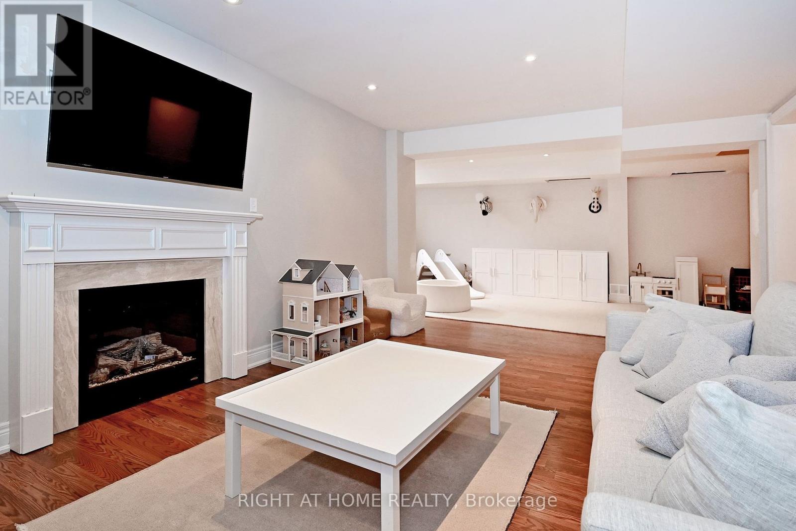 95 Vines Place, Aurora, Ontario  L4G 0R7 - Photo 30 - N12959142