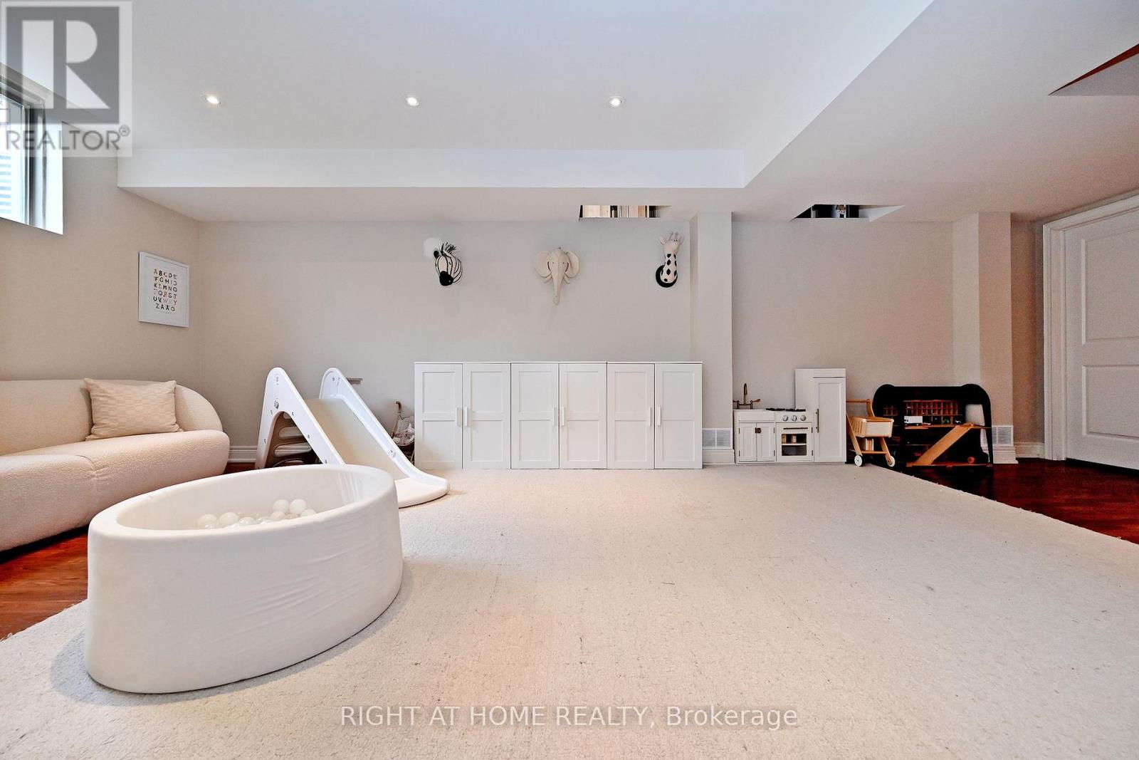 95 Vines Place, Aurora, Ontario  L4G 0R7 - Photo 31 - N12959142