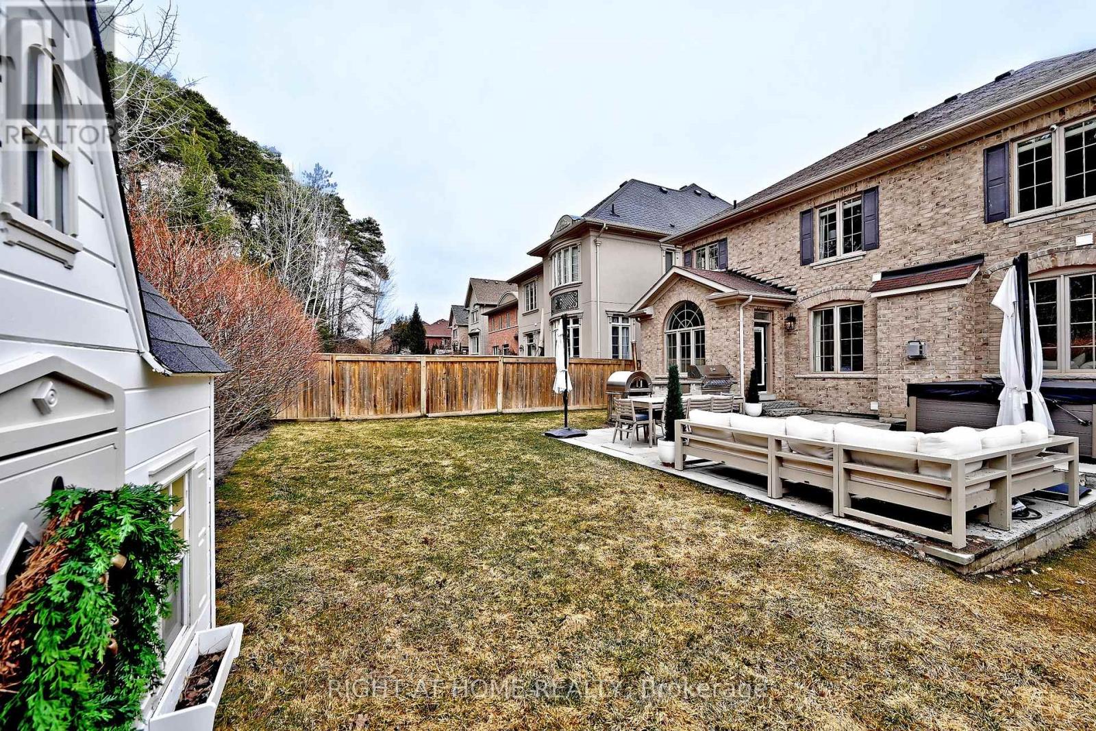 95 Vines Place, Aurora, Ontario  L4G 0R7 - Photo 37 - N12959142