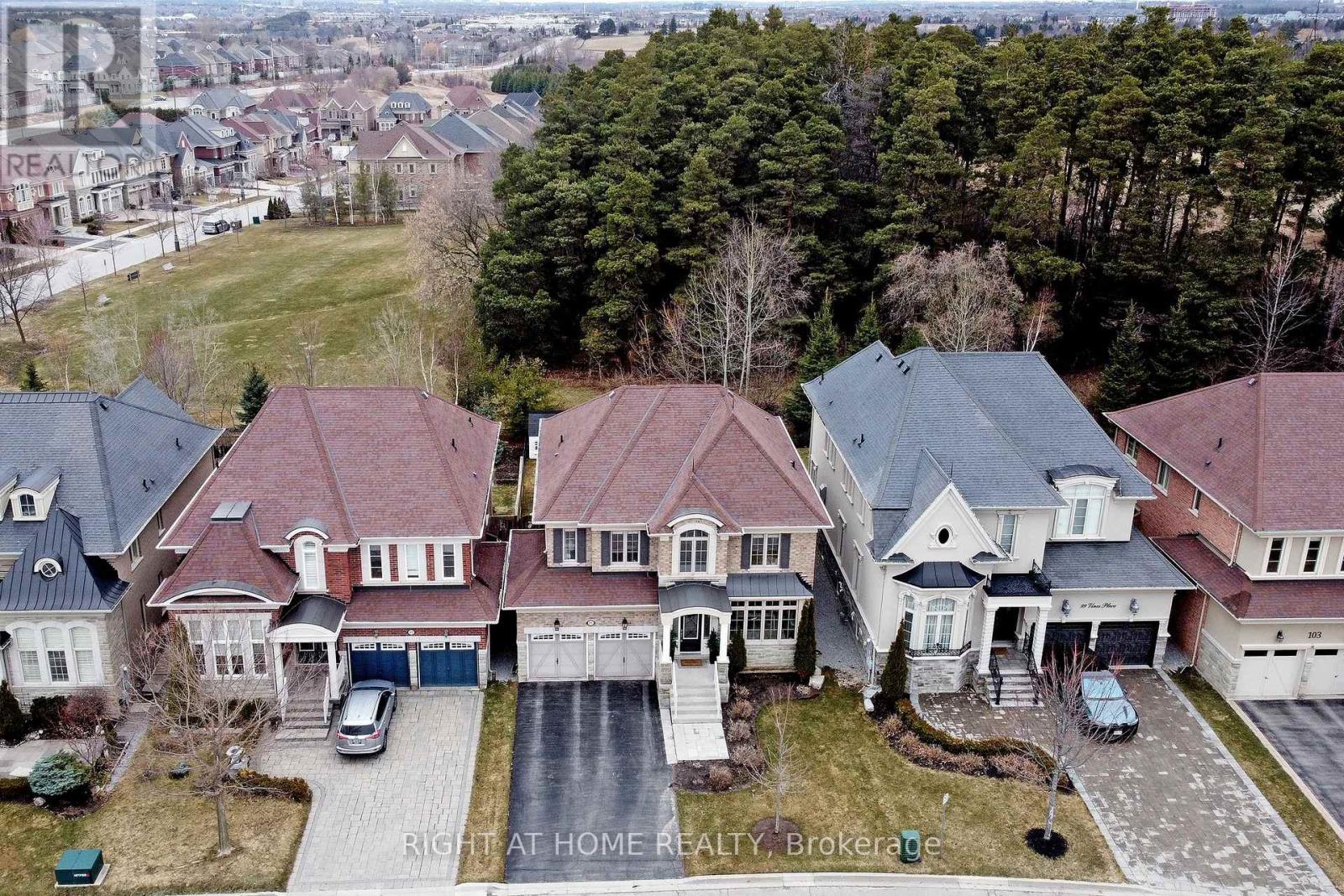 95 Vines Place, Aurora, Ontario  L4G 0R7 - Photo 43 - N12959142