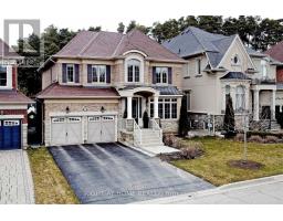 95 VINES PLACE, Aurora, Ontario