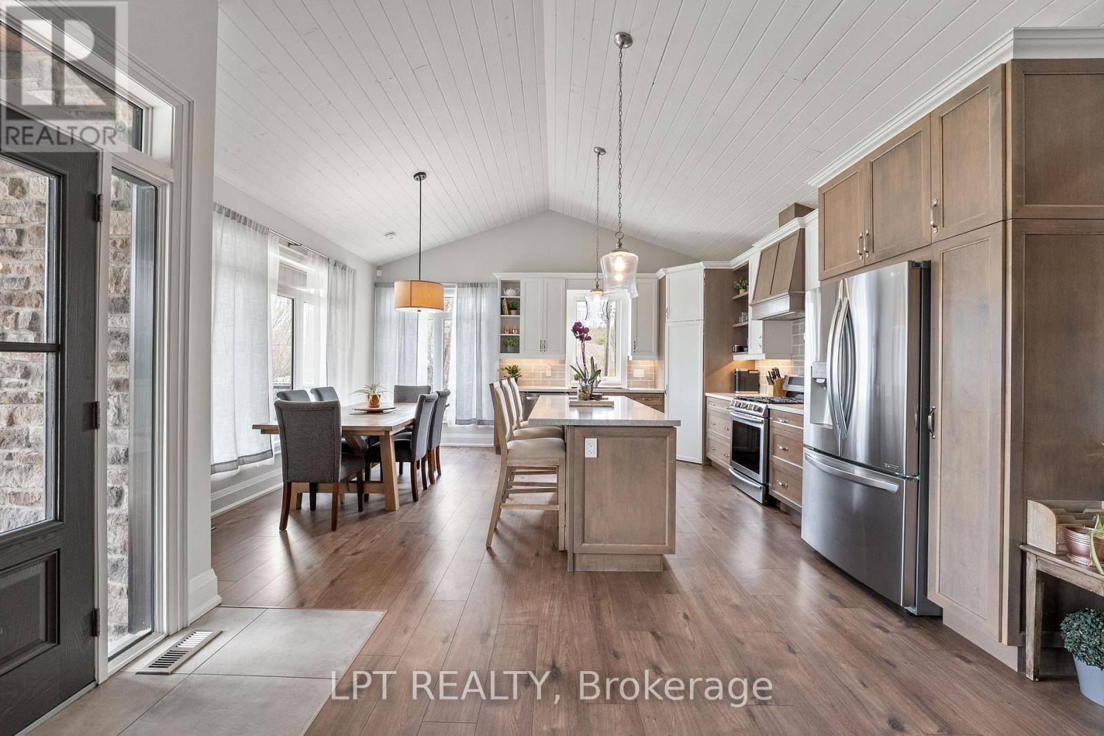 23 Dunkelman Drive, Georgina, Ontario  L4P 3C8 - Photo 13 - N12959144