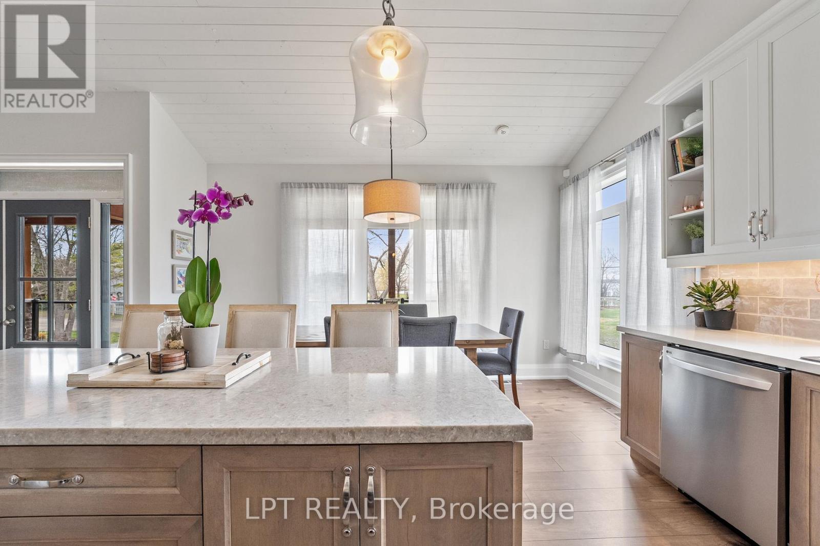 23 Dunkelman Drive, Georgina, Ontario  L4P 3C8 - Photo 14 - N12959144