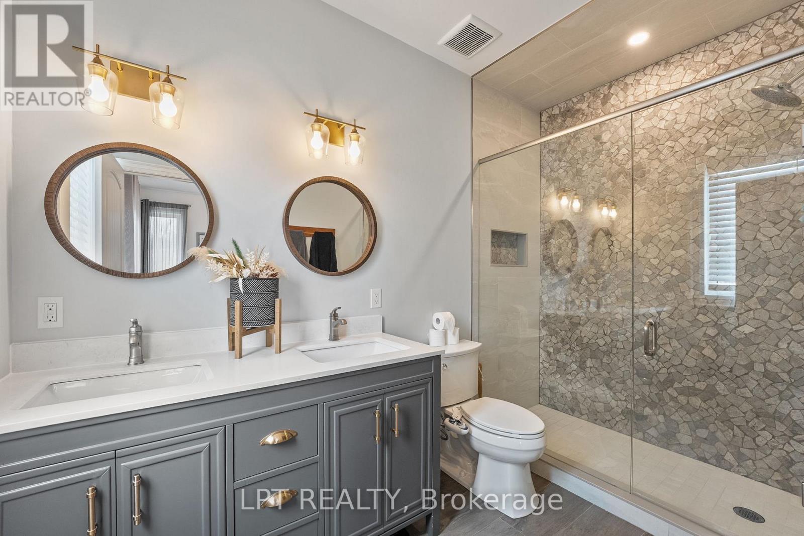 23 Dunkelman Drive, Georgina, Ontario  L4P 3C8 - Photo 21 - N12959144