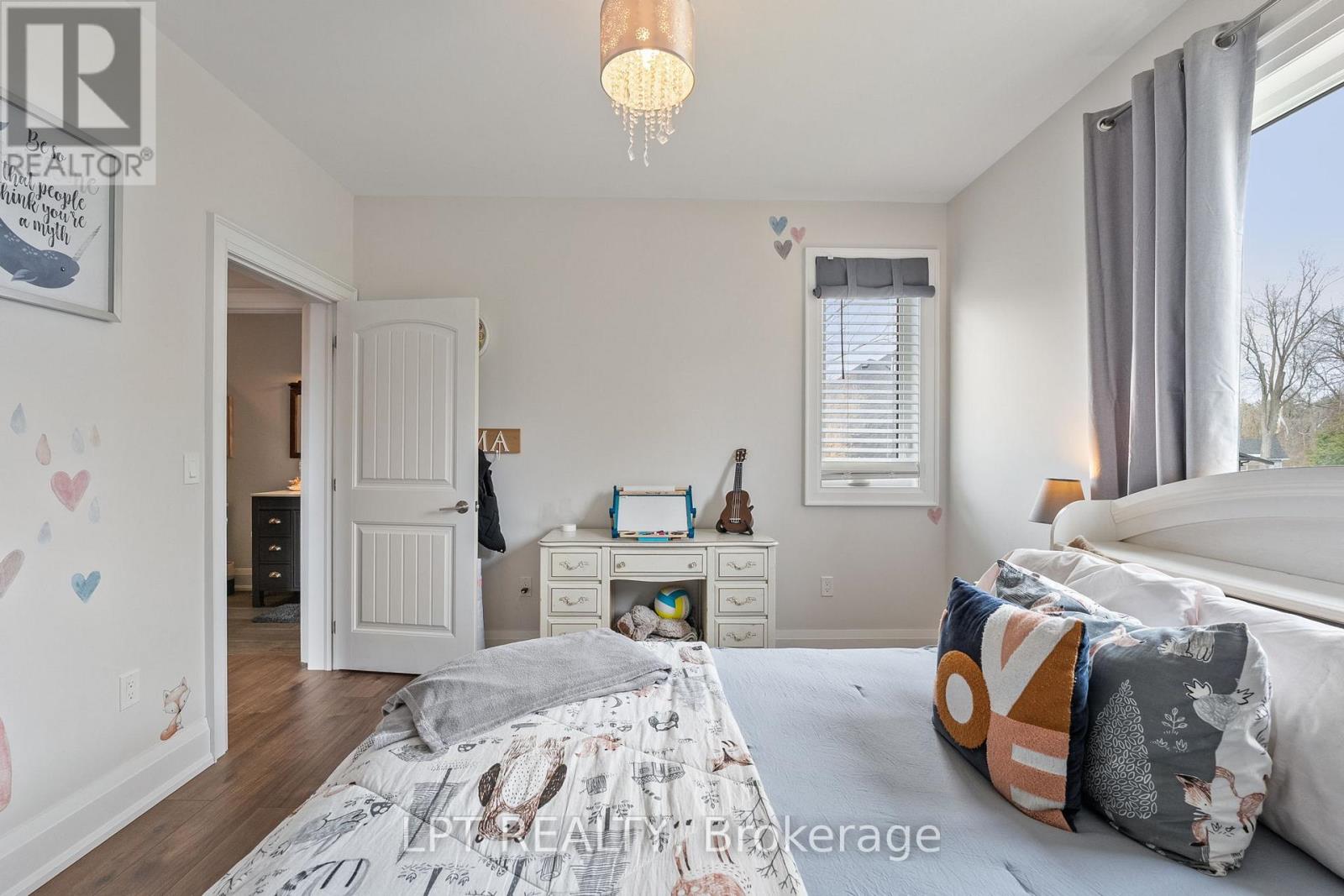 23 Dunkelman Drive, Georgina, Ontario  L4P 3C8 - Photo 24 - N12959144